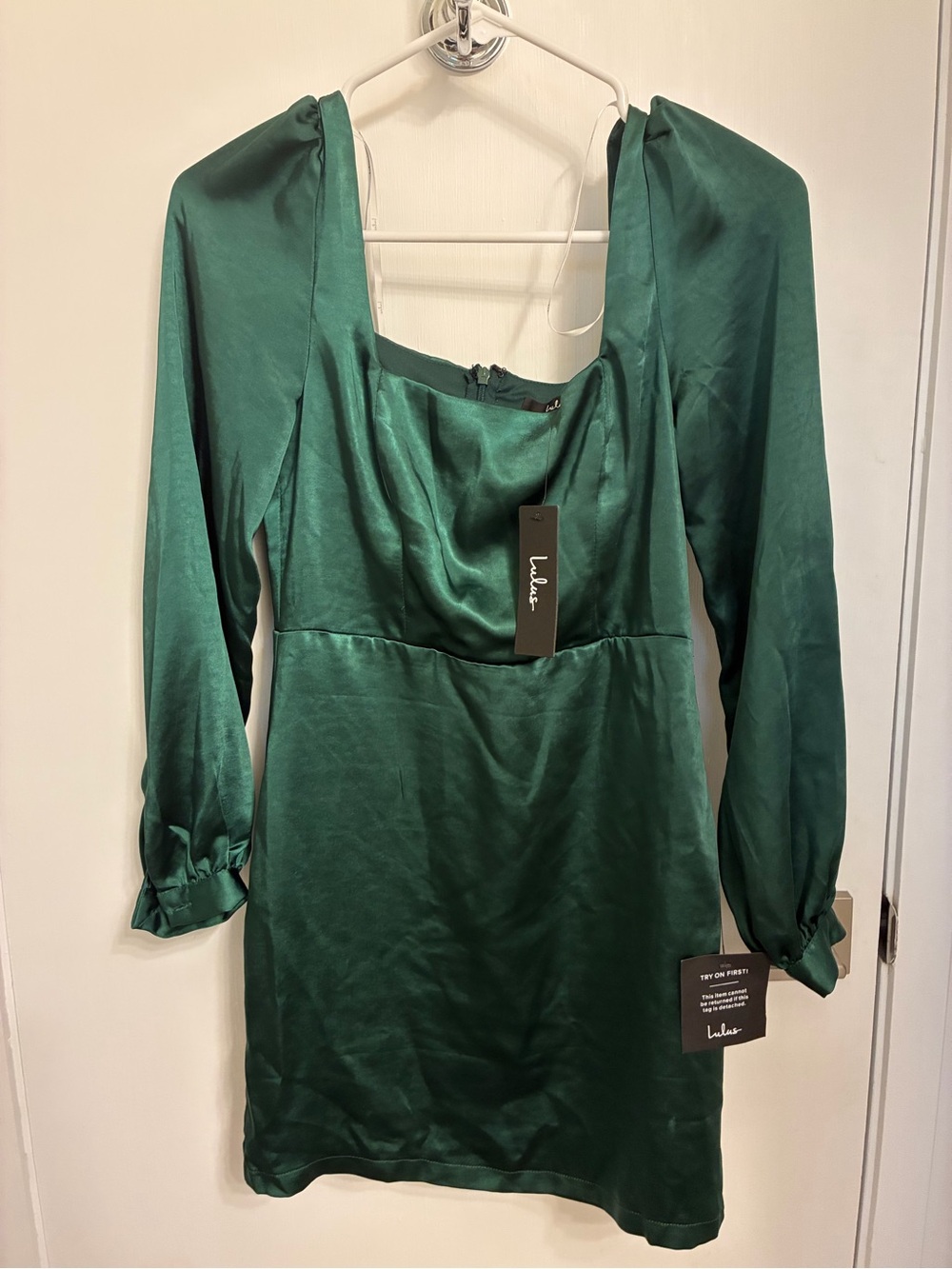 Lulu's Emerald Green Long Sleeve Mini Dress. XS- New With Tags